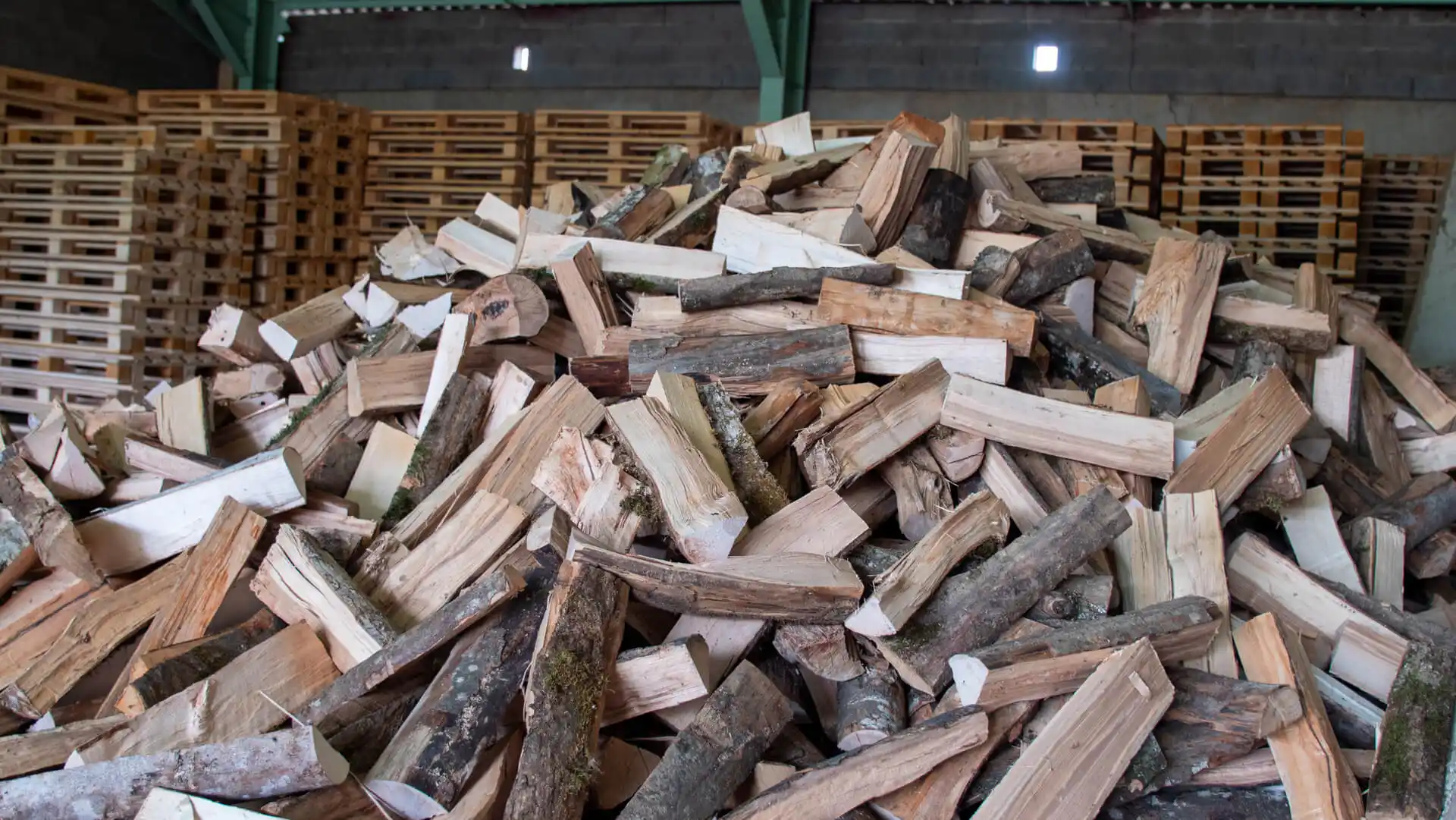 Bois de chauffage en vrac au stère